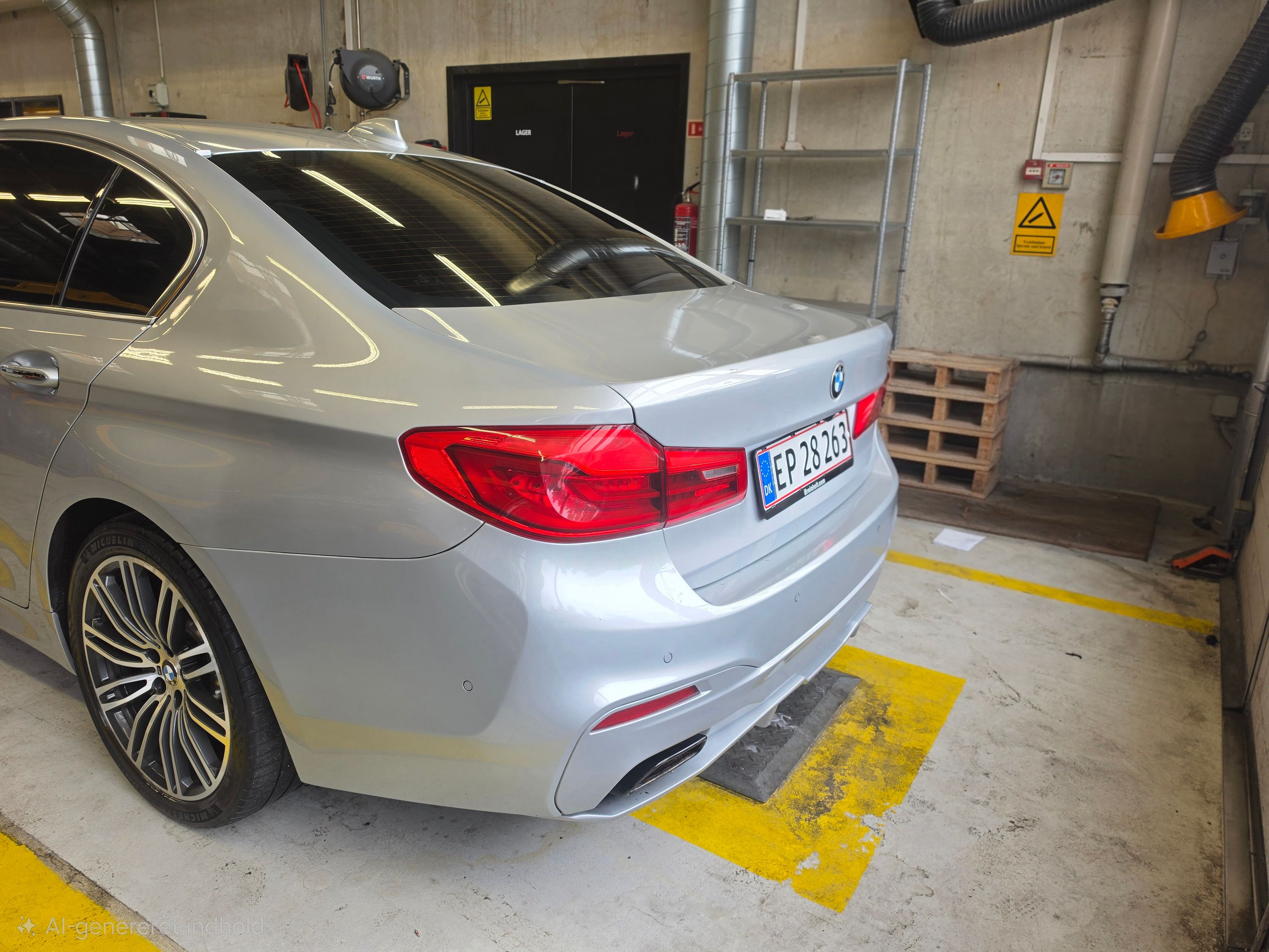 BMW 530e Iperformance Thumbnail 3