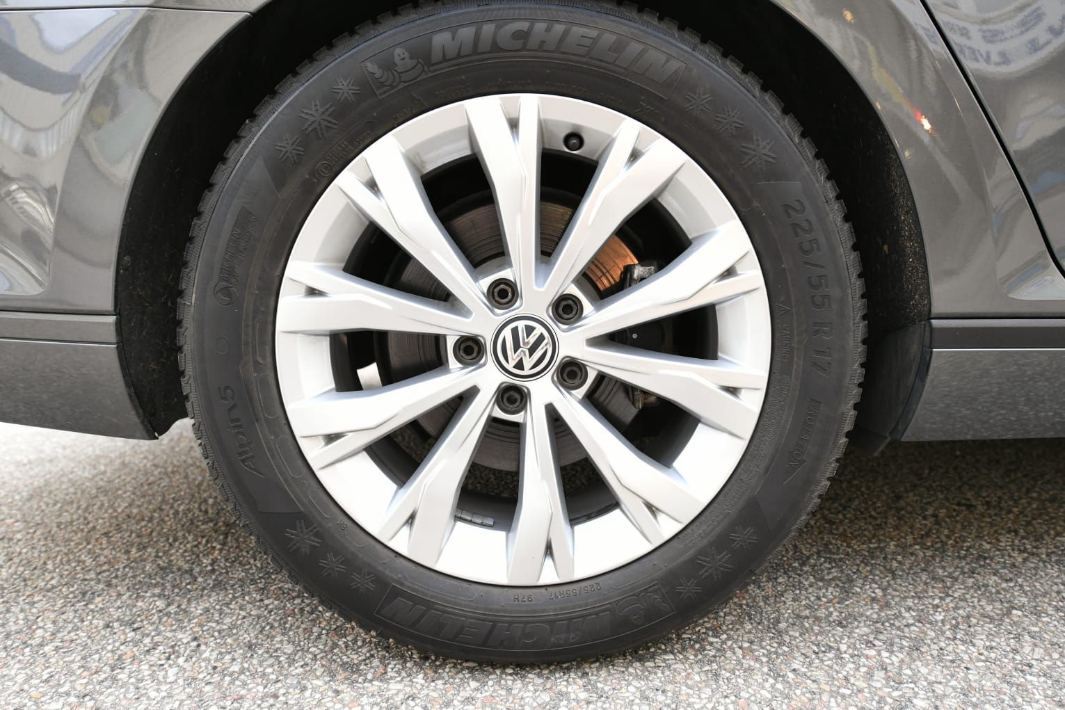 VOLKSWAGEN Passat Thumbnail 5