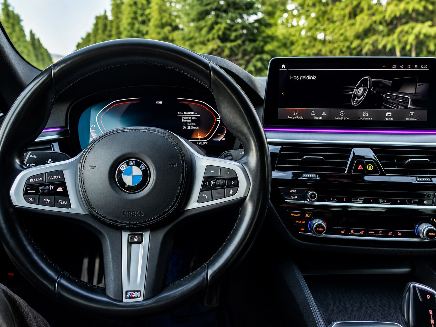BMW 5-Serie Thumbnail 4