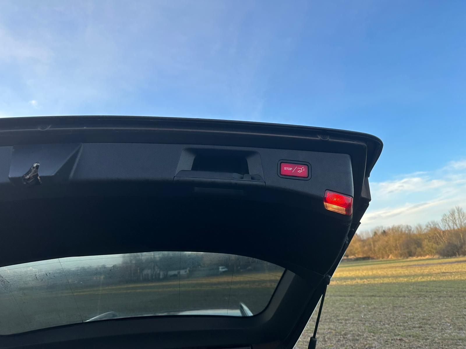 MERCEDES-BENZ E-Klasse Thumbnail 5