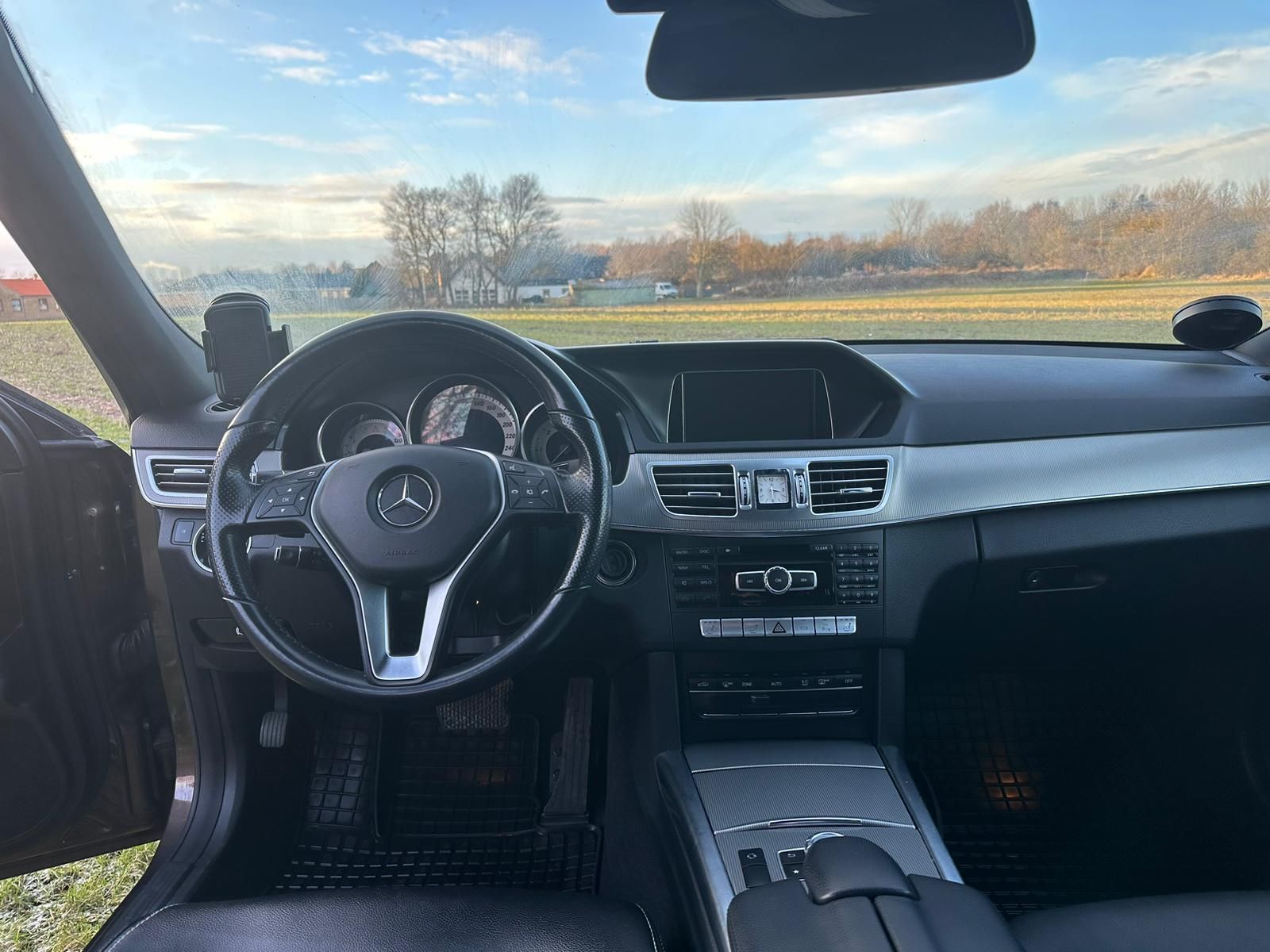 MERCEDES-BENZ E-Klasse Thumbnail 10
