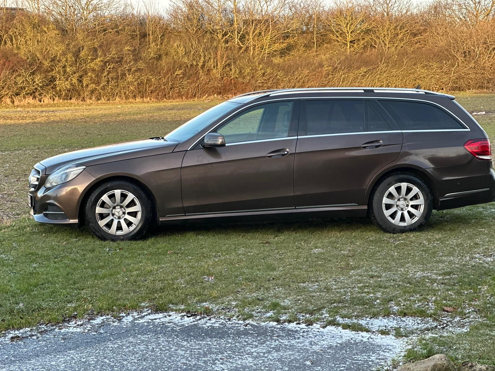 MERCEDES-BENZ E-Klasse Thumbnail 9