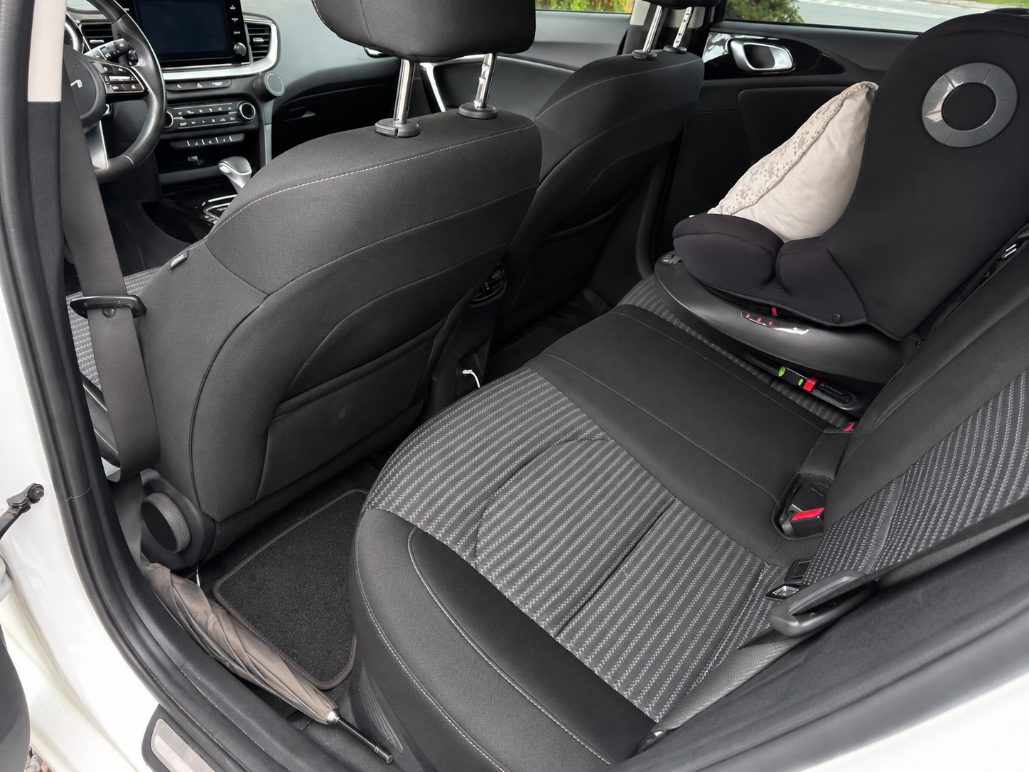 KIA Ceed Thumbnail 6