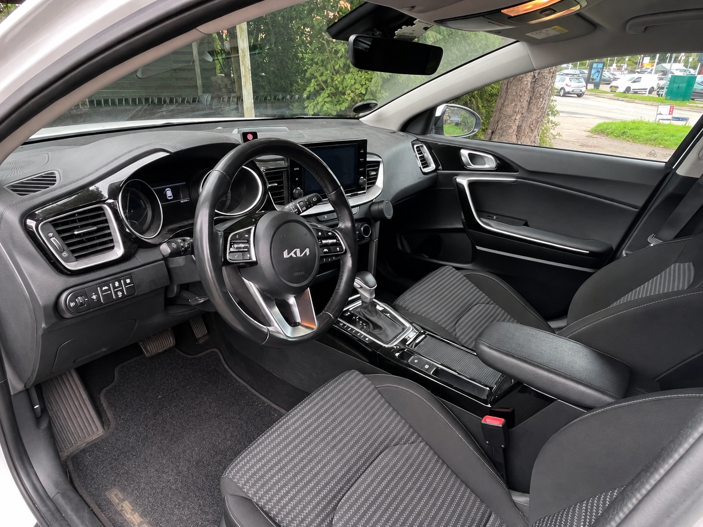 KIA Ceed Thumbnail 4