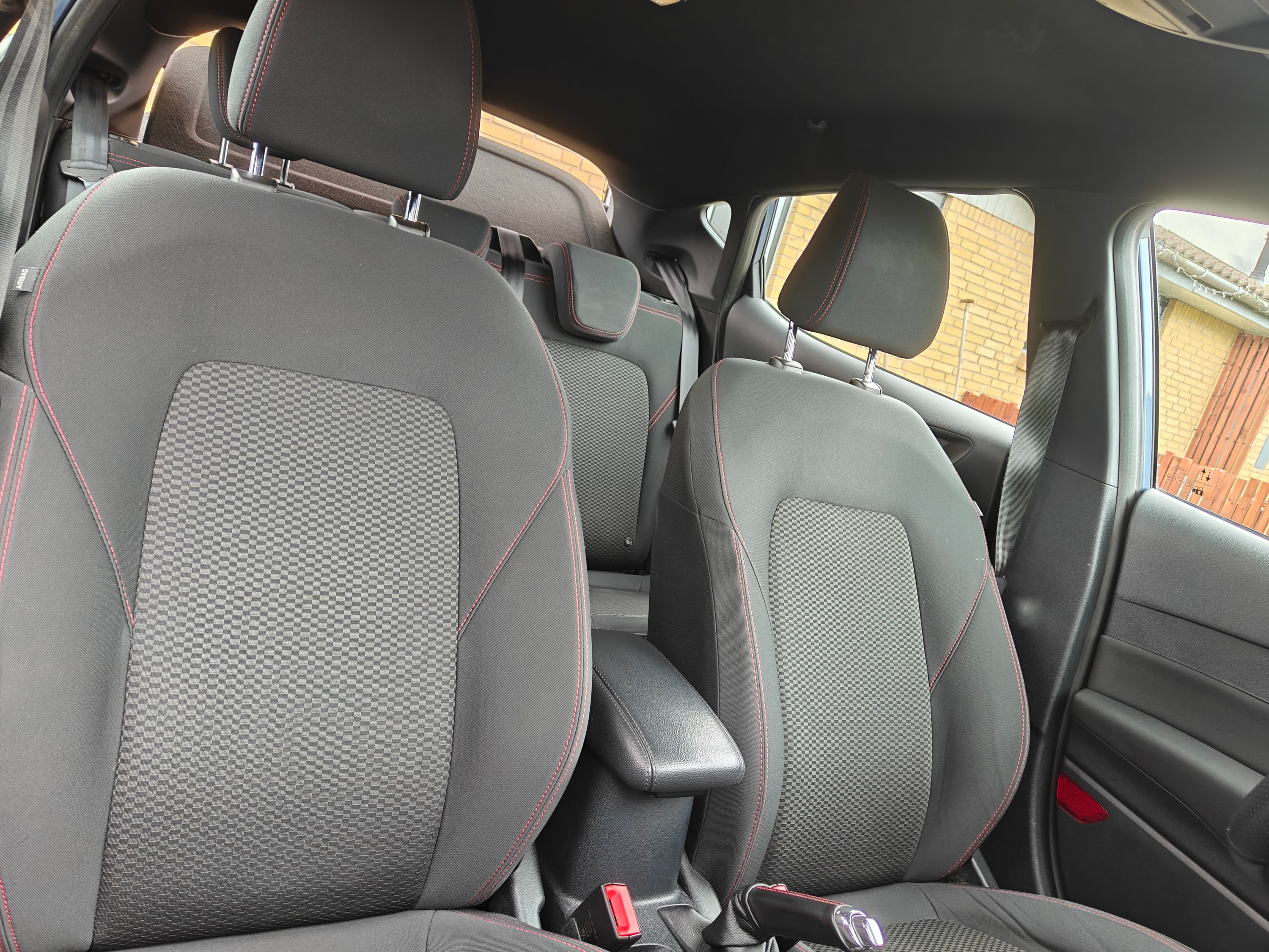 FORD Fiesta Thumbnail 6
