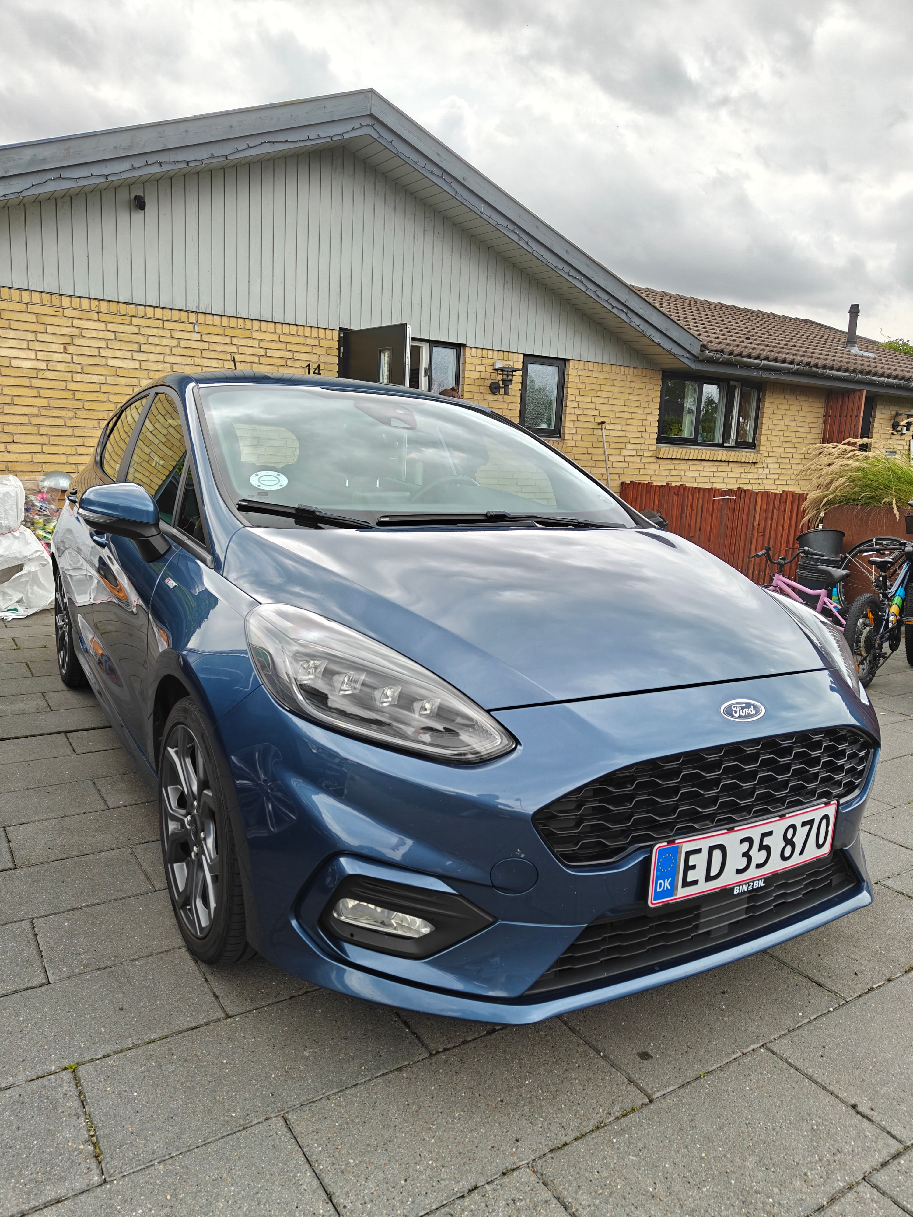 FORD Fiesta Thumbnail 1