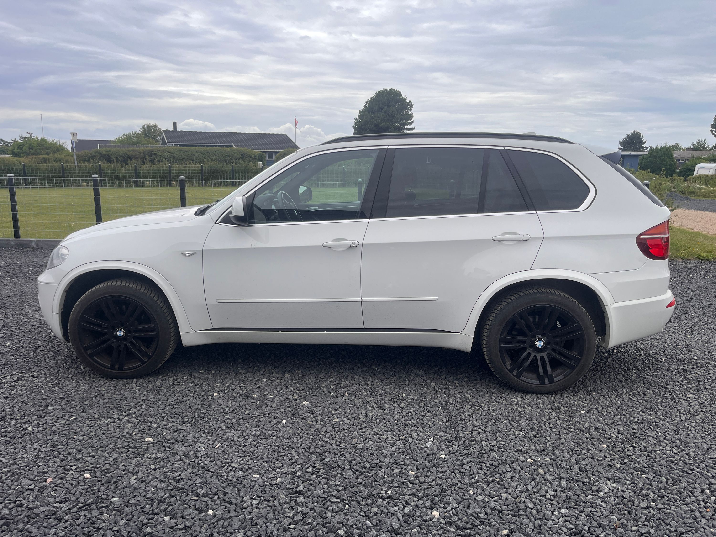 BMW X5 Thumbnail 6