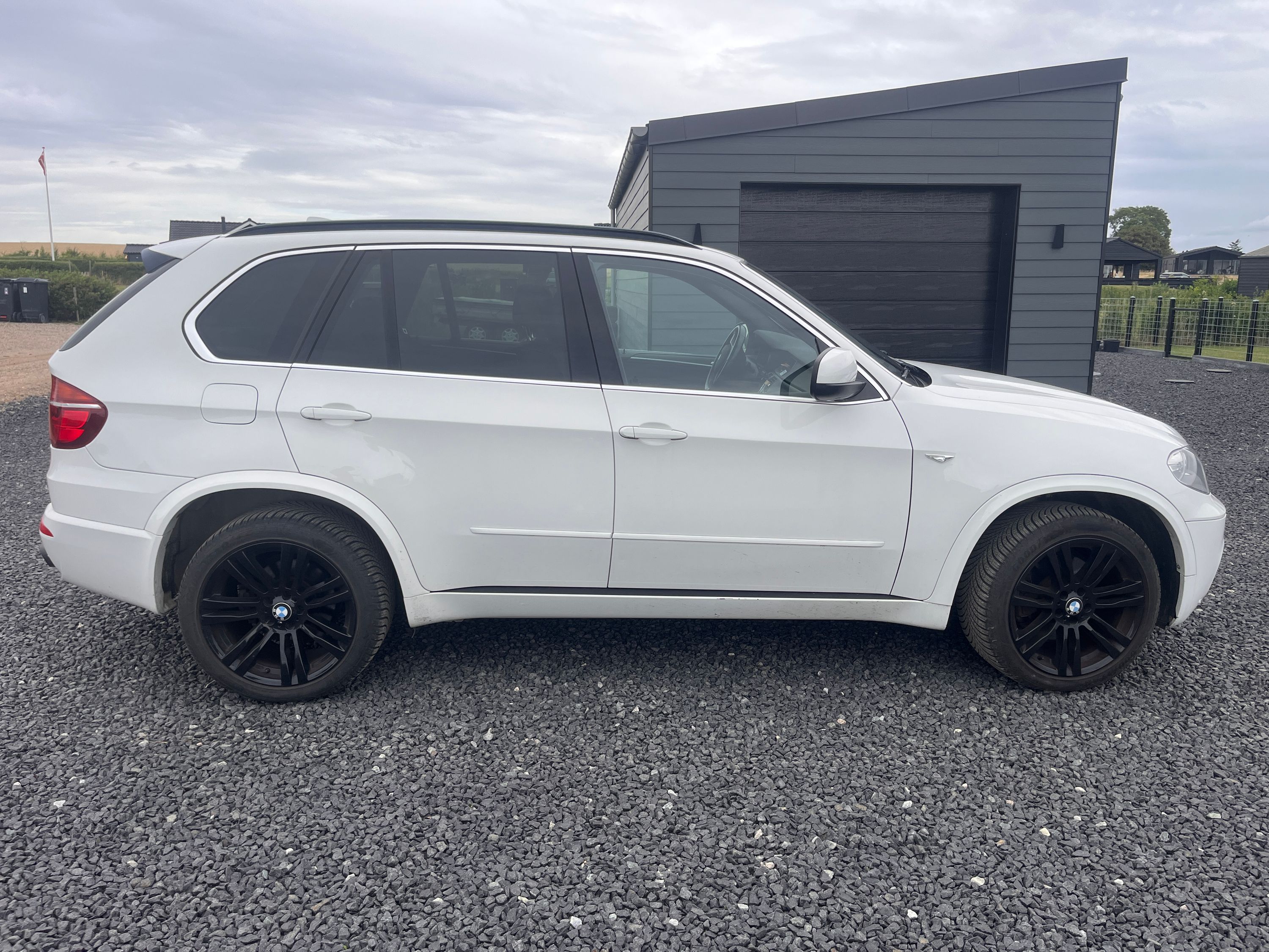 BMW X5 Thumbnail 5