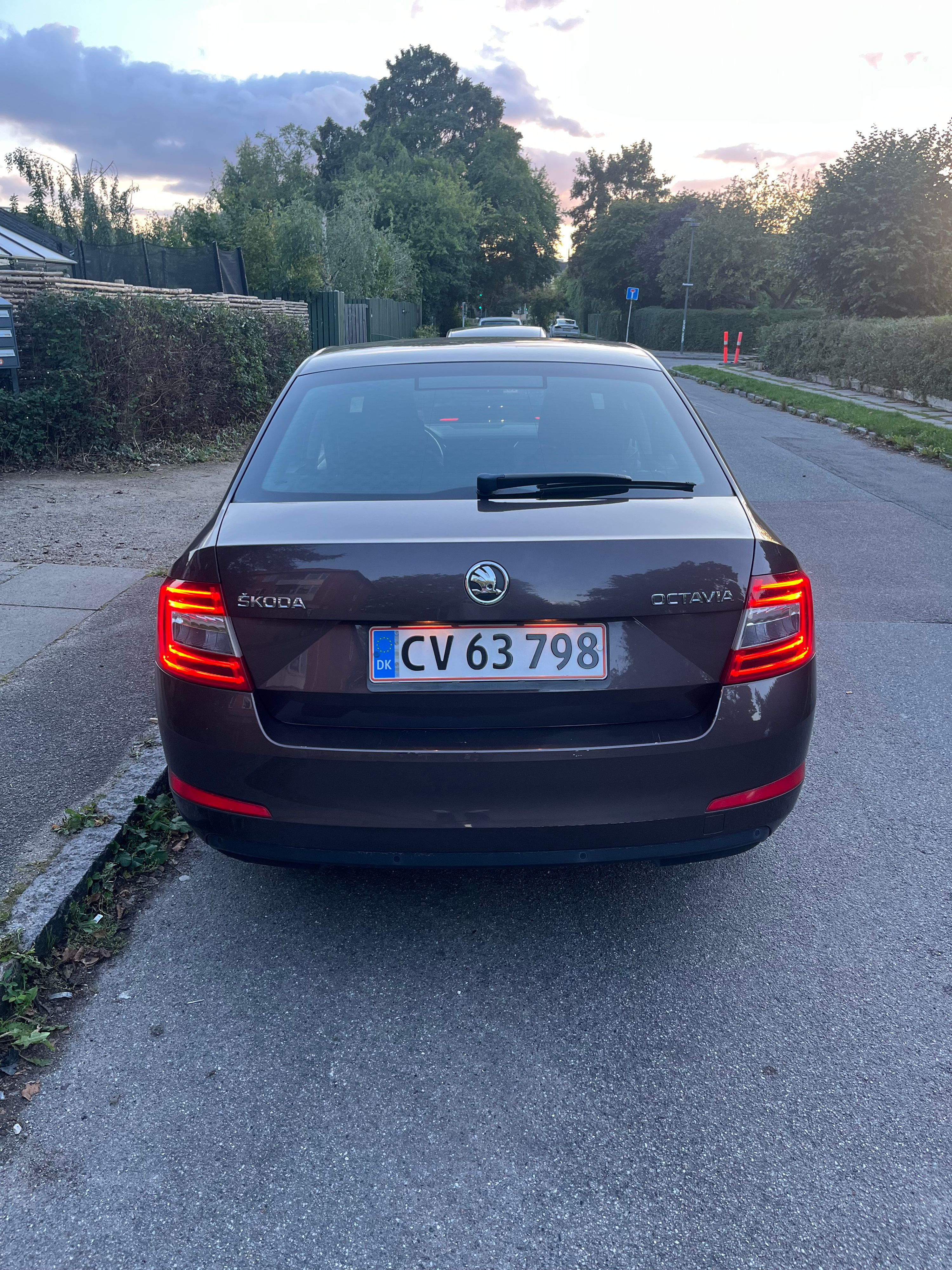SKODA Octavia Thumbnail 2